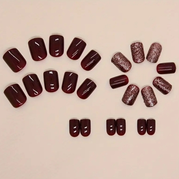 24 Pieces Fake Press On Nails - Picture 2 of 5